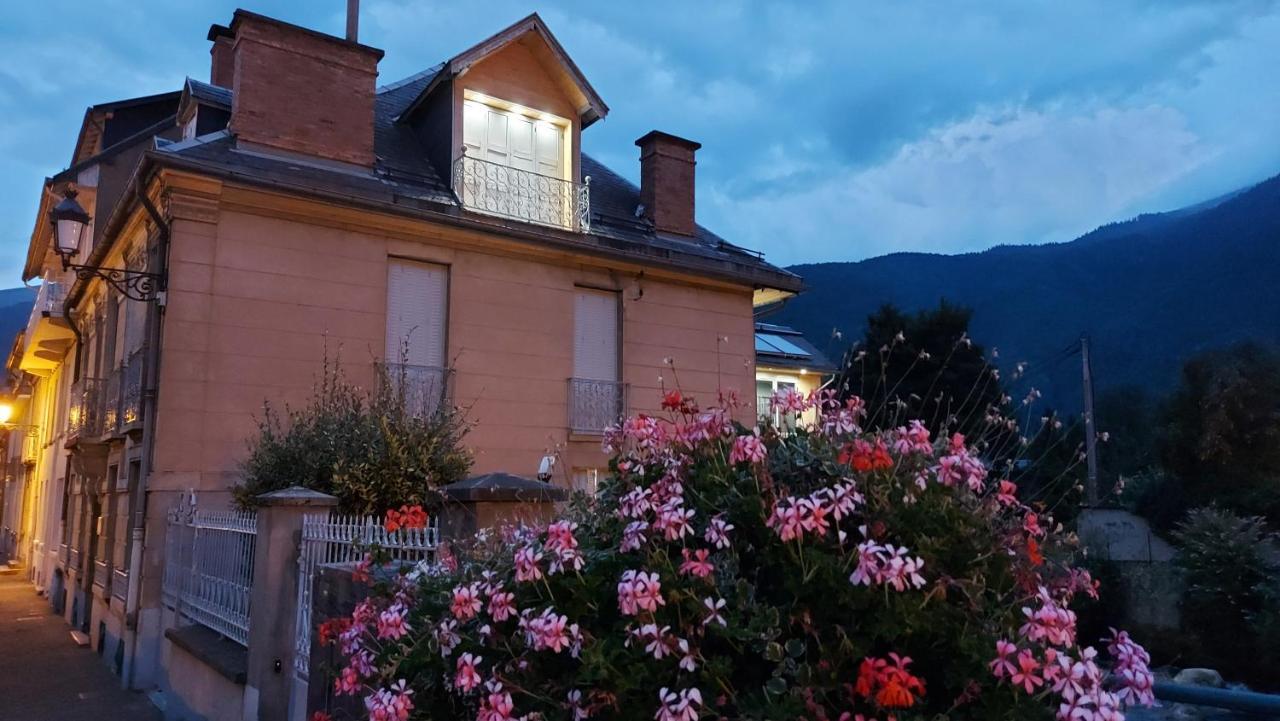 Le 41 Avenue Foch Hotel Bagnères-de-Luchon Екстериор снимка