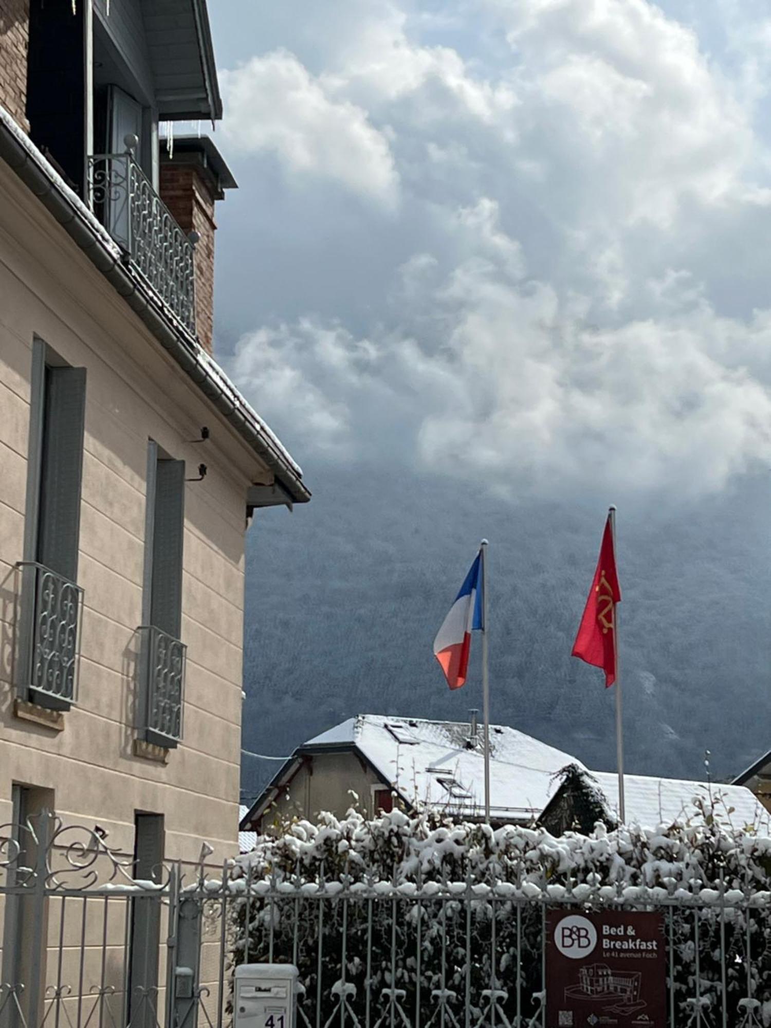 Le 41 Avenue Foch Hotel Bagnères-de-Luchon Екстериор снимка